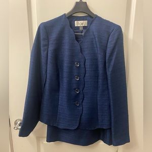 NWT Le Suit Two Piece Skirt Suit with Blazer